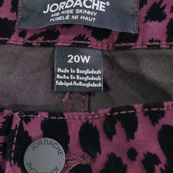 Jordache Skinny Mid rise Leopard Jeans - Picture 5 of 5